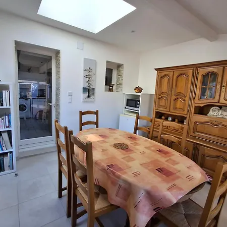 Patio A 200 M De La A * קפברטון