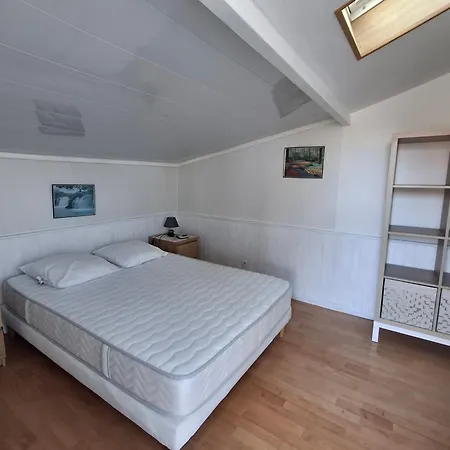 Patio A 200 M De La A